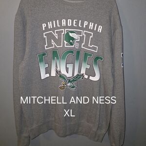 Mitchell & Ness Gray Philadelphia Eagles Crewneck with Green and White Graphics